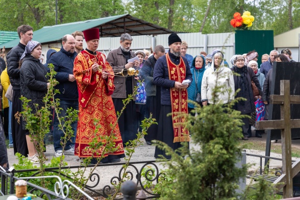 Радоница - день особого поминовения усопших