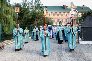 Чин погребения Плащаницы