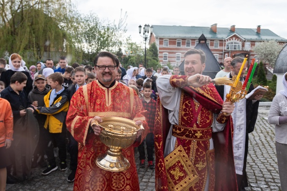 Празднование иконы Божией Матери «Живоносный Источник»