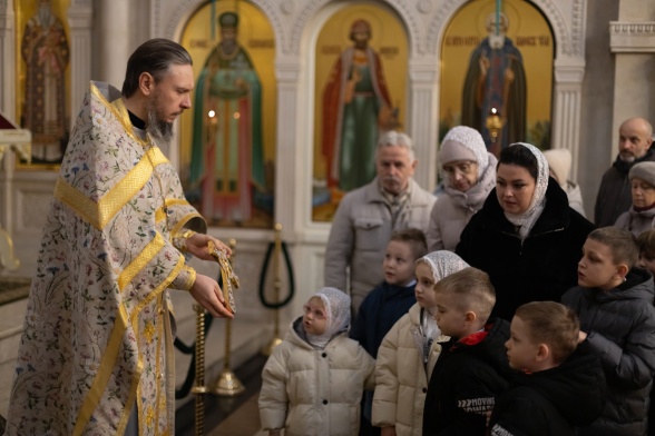 Божественная литургия в воскресенье, на неделе 24-й по Пятидесятнице