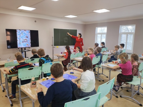 Занятия в Воскресной школе - житие святой блаженной Ксении Петербургской.