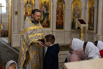 Божественная литургия в воскресенье, на неделе 19-й по Пятидесятнице