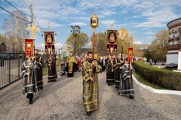 Утреня Великой Субботы с Чином Погребения Плащаницы