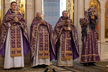 Воздвижение Честного и Животворящего Креста Господня