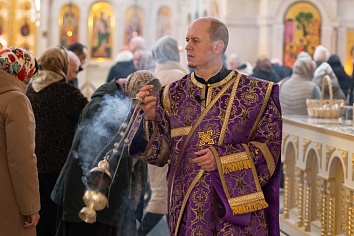 Божественная литургия 16 марта, в воскресенье, на неделе на неделе второй Великого поста