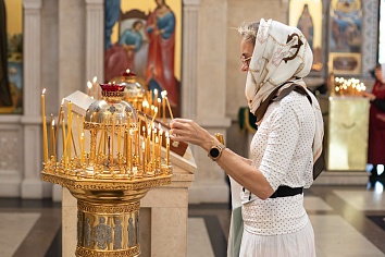 Воскресное богослужение на неделе 1-й по Пятидесятнице, Всех святых