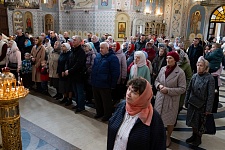 Божественная Литургия с чином раздробления артоса