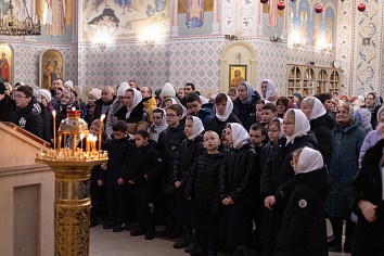 Божественная Литургия в воскресенье, на неделе тридцатой по Пятидесятнице