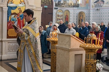 Божественная литургия в воскресенье, на неделе 20-й по Пятидесятнице