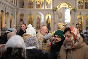Божественная литургия в воскресенье, на неделе 24-й по Пятидесятнице