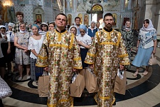 Перенесение мощей святителя и чудотворца Николая из Мир Ликийских в Бар