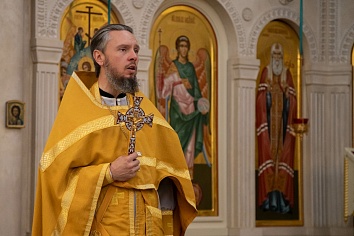 День памяти святых благоверных князя Петра и княгини Февронии, Муромских чудотворцев. 