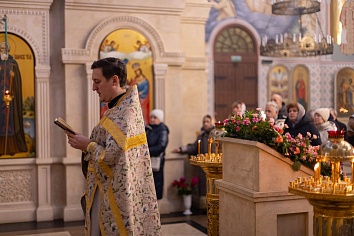 Божественная литургия в воскресенье, на неделе 26-й по Пятидесятнице