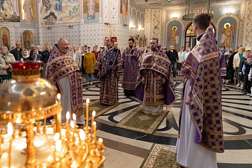 Воздвижение Честного и Животворящего Креста Господня