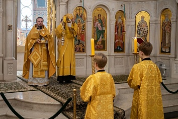 День памяти святых благоверных князя Петра и княгини Февронии, Муромских чудотворцев. 