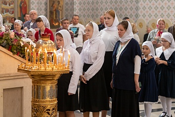 Воскресное богослужение на неделе 13-й по Пятидесятнице, пред Воздвижением