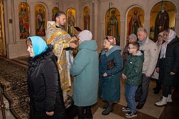 Божественная литургия в воскресенье, на неделе 21-й по Пятидесятнице