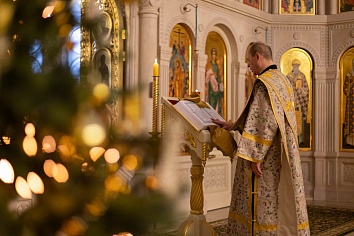 Божественная литургия в воскресенье, на неделе 26-й по Пятидесятнице