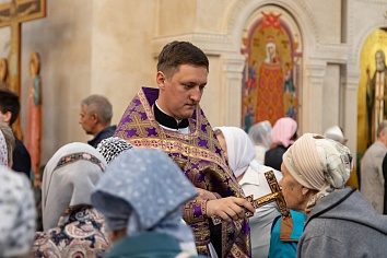 Воздвижение Честного и Животворящего Креста Господня