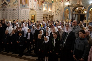 Божественная Литургия в воскресенье, на неделе восемнадцатой по Пятидесятнице