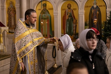 Божественная литургия в воскресенье, на неделе 25-й по Пятидесятнице