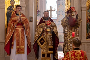 Божественная Литургия в воскресенье, на неделе шестой по Пасхе, о слепом