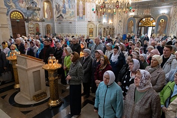 Вселенская троицкая родительская суббота