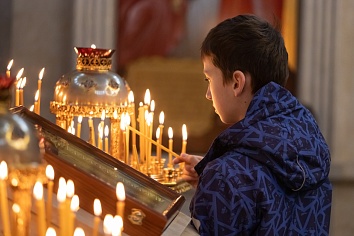 Божественная литургия в воскресенье, на неделе 15-й по Пятидесятнице