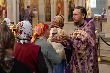 Воздвижение Честного и Животворящего Креста Господня