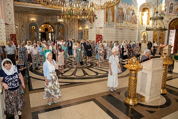 Воскресное богослужение на неделе 5-й по Пятидесятнице, памяти святых отцов шести Вселенских соборов