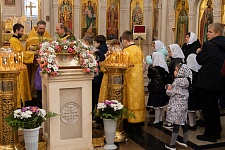 Божественная литургия в воскресенье, на неделе 16-й по Пятидесятнице