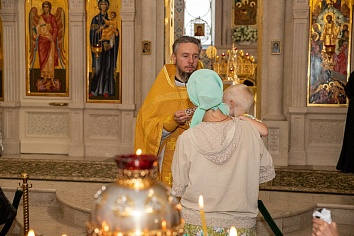 Воскресное богослужение на неделе 5-й по Пятидесятнице, памяти святых отцов шести Вселенских соборов