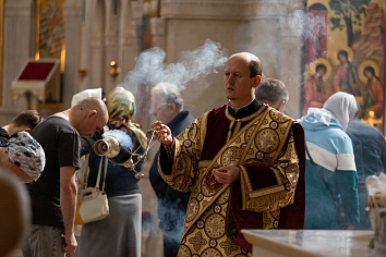 Божественная Литургия в воскресенье, на неделе шестой по Пасхе, о слепом