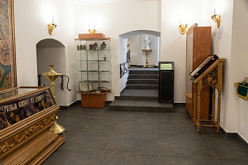 Усыпальница в подклети Троицкого храма