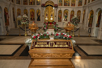 Великая Пятница. Утреня Великой Субботы с Чином Погребения Плащаницы