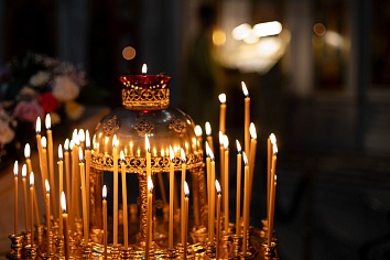 Божественная литургия в воскресенье, на неделе первой Великого поста, Торжества Православия, в день Первого и Второго обретения главы Пророка, Предтечи и Крестителя Господня Иоанна