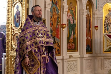 Воздвижение Честного и Животворящего Креста Господня