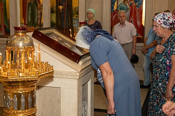 Воскресное богослужение на неделе 5-й по Пятидесятнице, памяти святых отцов шести Вселенских соборов