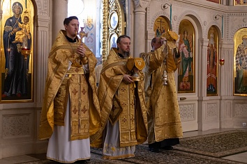 Божественная Литургия в воскресенье, на неделе тридцать пятой по Пятидесятнице, о блудном сыне