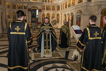 Великая Пятница. Утреня Великой Субботы с Чином Погребения Плащаницы