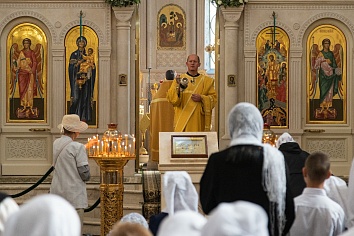 День памяти Владимирской иконы Пресвятой Богородицы и святых мучеников Адриана и Натали