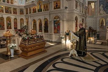 Великая Пятница. Утреня Великой Субботы с Чином Погребения Плащаницы