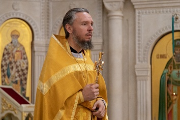 Воскресное богослужение на неделе 6-й по Пятидесятнице, мироносицы равноап. Марии Магдалины