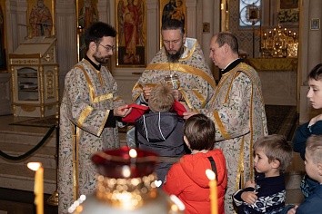 Божественная литургия в воскресенье, на неделе 23-й по Пятидесятнице