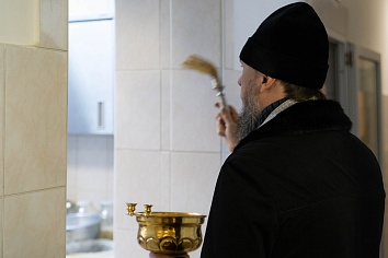 Традиционное освящение учреждений на приходе