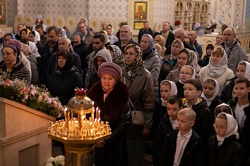 Божественная Литургия в воскресенье, на неделе девятнадцатой по Пятидесятнице