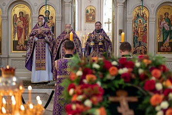 Происхождение Честных Древ Животворящего Креста Господня