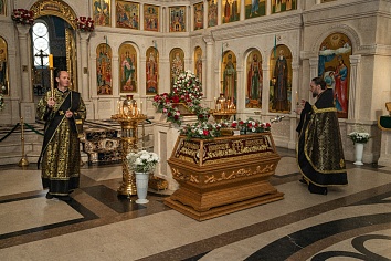 Великая Пятница. Утреня Великой Субботы с Чином Погребения Плащаницы