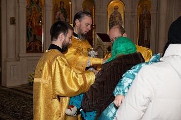 Божественная литургия в воскресенье, на неделе 32-й по Пятидесятнице