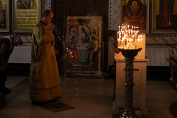 Божественная Литургия в воскресенье, на неделе двадцать пятой по Пятидесятнице